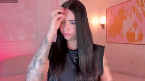 MARIA HERRERA  online show from June 26, 2026, 11:31 pm