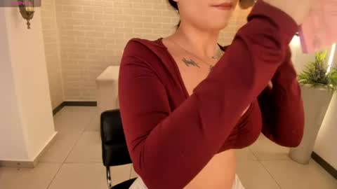 MARIA HERRERA  online show from July 6, 2026, 12:07 am