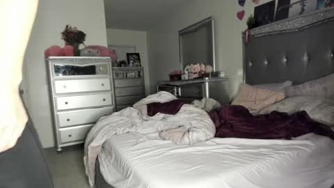 Pinkkitty online show from February 18, 2025, 4:15 am