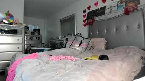 Pinkkitty online show from February 13, 2026, 12:06 am