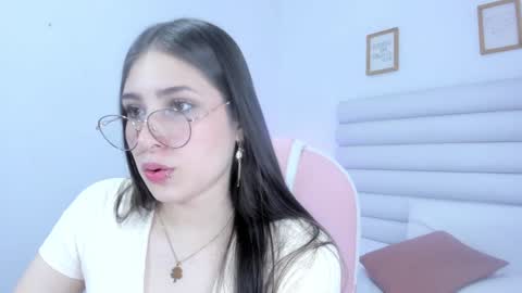 Snapshot of mariam_scott18 chatting on January 13, 2025, 7:54 am Mariam online show from January 13, 2025, 7:54 am
