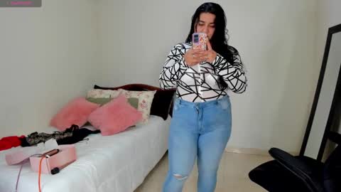 Snapshot of mariamcastillo chatting on January 11, 2025, 2:20 am Mariam Castiblanco online show from January 11, 2025, 2:20 am