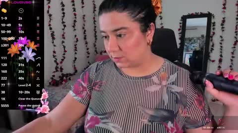 Snapshot of mariamcastillo chatting on March 6, 2025, 10:26 pm Mariam Castiblanco online show from March 6, 2025, 10:26 pm