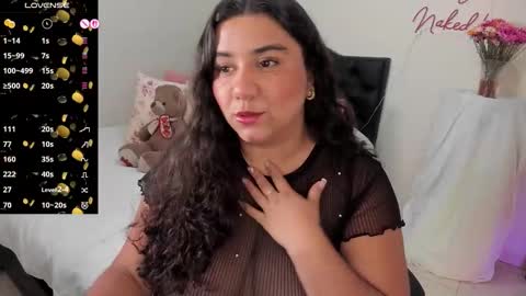 Snapshot of mariamcastillo chatting on September 30, 2025, 10:37 pm Mariam Castiblanco online show from September 30, 2025, 10:37 pm