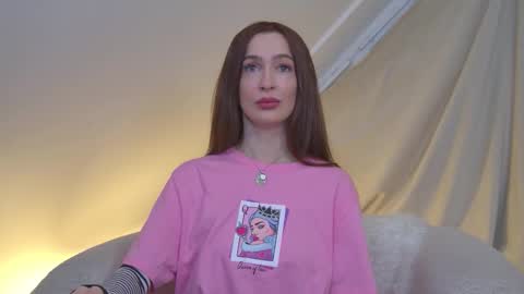 MariaMenson online show from November 30, 2025, 6:39 am