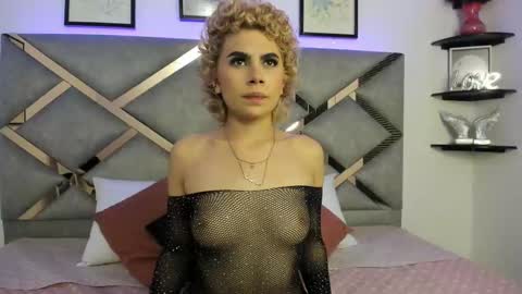 Marian online show from February 28, 2025, 2:42 am