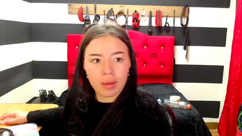 Snapshot of marian_ran_ chatting on January 17, 2025, 4:39 am Marian online show from January 17, 2025, 4:39 am