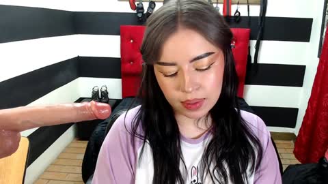 Snapshot of marian_ran_ chatting on January 29, 2025, 6:12 am Marian online show from January 29, 2025, 6:12 am