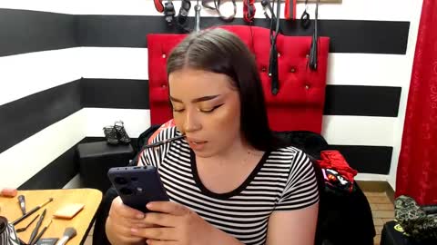 Snapshot of marian_ran_ chatting on February 10, 2025, 3:03 am Marian online show from February 10, 2025, 3:03 am