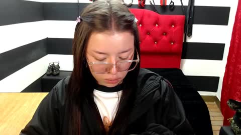 Snapshot of marian_ran_ chatting on February 17, 2025, 3:04 am Marian online show from February 17, 2025, 3:04 am