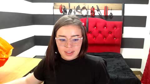 Snapshot of marian_ran_ chatting on February 21, 2025, 4:07 am Marian online show from February 21, 2025, 4:07 am