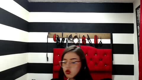 Snapshot of marian_ran_ chatting on February 26, 2025, 6:15 am Marian online show from February 26, 2025, 6:15 am