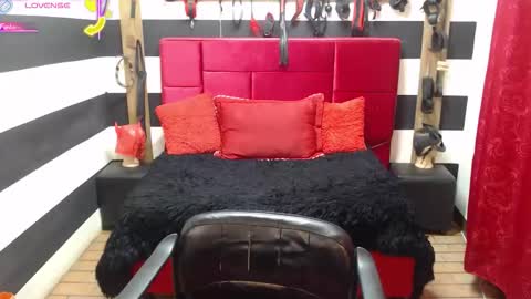 Snapshot of marian_ran_ chatting on September 19, 2025, 2:35 am Marian online show from September 19, 2025, 2:35 am