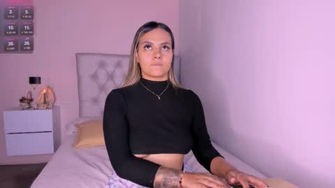 Mariana Roe online show from March 3, 2025, 5:07 pm