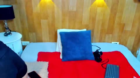 Mariana Angel online show from March 7, 2025, 7:05 pm