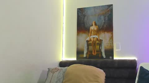 Snapshot of mariana_aangel chatting on July 18, 2026, 12:31 pm Mariana Angel online show from July 18, 2026, 12:31 pm