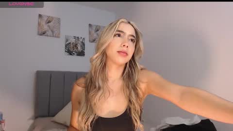 Mariana online show from March 14, 2026, 12:39 am