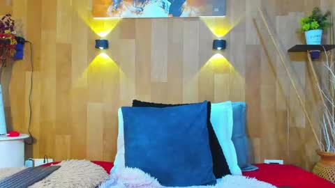 Mariana Angel online show from April 16, 2026, 5:25 pm