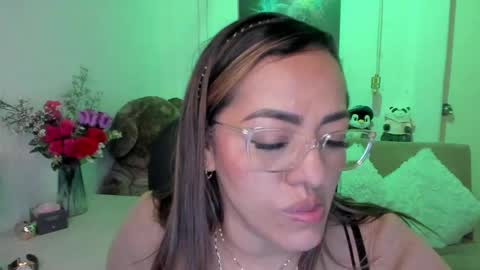 Snapshot of marianalopez81 chatting on February 26, 2025, 7:31 am Mariana Lopez online show from February 26, 2025, 7:31 am