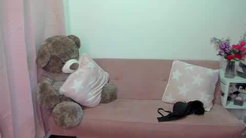 Snapshot of marianalopez81 chatting on March 11, 2025, 6:21 am Mariana Lopez online show from March 11, 2025, 6:21 am