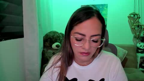 Snapshot of marianalopez81 chatting on October 4, 2025, 12:41 am Mariana Lopez online show from October 4, 2025, 12:41 am