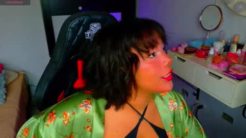 Mariana Prada online show from October 13, 2025, 2:28 pm