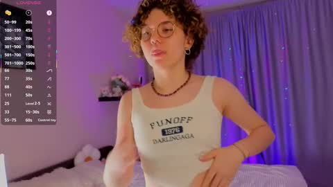 Snapshot of marianasica chatting on November 27, 2025, 6:32 pm Mariana online show from November 27, 2025, 6:32 pm