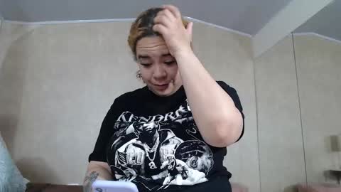 Snapshot of mariangel_bigboobs chatting on March 18, 2026, 12:19 pm la crespa x online show from March 18, 2026, 12:19 pm