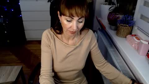 Snapshot of marianika chatting on December 21, 2025, 4:03 pm marianika online show from December 21, 2025, 4:03 pm