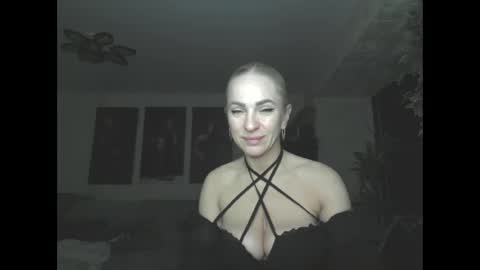 marianna1977 online show from April 20, 2026, 5:48 pm