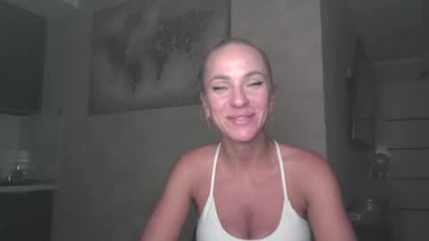 Snapshot of marianna1977 chatting on June 12, 2026, 7:13 pm marianna1977 online show from June 12, 2026, 7:13 pm