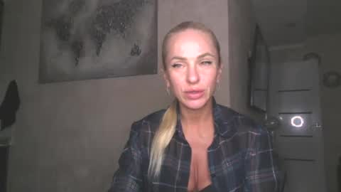 Snapshot of marianna1977 chatting on June 18, 2026, 7:18 pm marianna1977 online show from June 18, 2026, 7:18 pm