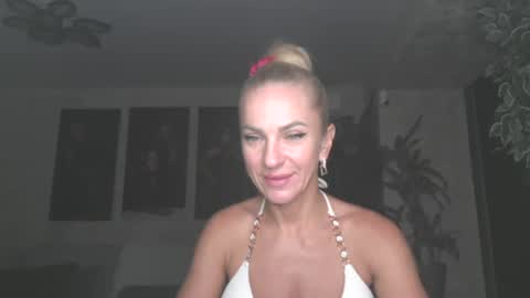 Snapshot of marianna1977 chatting on July 29, 2026, 7:23 pm marianna1977 online show from July 29, 2026, 7:23 pm