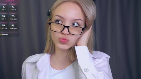 Rachel online show from April 7, 2026, 11:26 pm