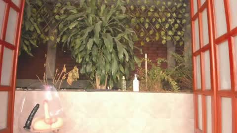 Snapshot of marianreynolds chatting on June 5, 2026, 2:07 am MARIAN online show from June 5, 2026, 2:07 am