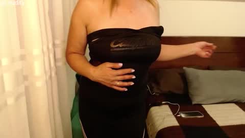 Snapshot of mariansweet chatting on January 17, 2026, 11:19 pm Marian online show from January 17, 2026, 11:19 pm