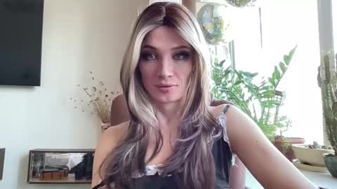 Mari online show from March 13, 2026, 9:38 am