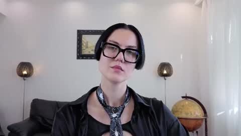 Marie Fitch online show from July 1, 2026, 4:03 am