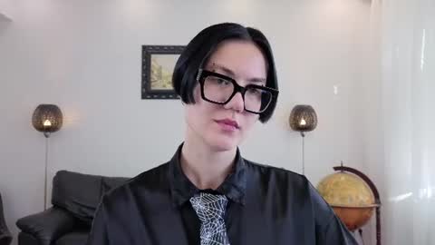 Marie Fitch online show from July 2, 2026, 3:56 am