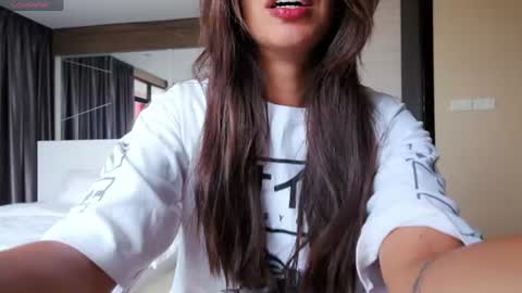 Snapshot of marie_jacob chatting on July 23, 2026, 2:42 am Marie online show from July 23, 2026, 2:42 am