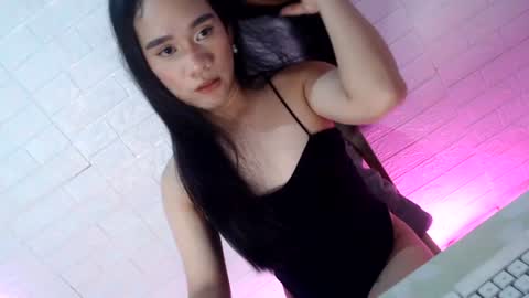 yourdreamgirl  MARIE  online show from June 16, 2026, 3:36 pm