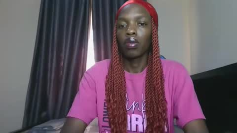 Snapshot of marie_louis chatting on April 3, 2026, 11:30 am Marie online show from April 3, 2026, 11:30 am