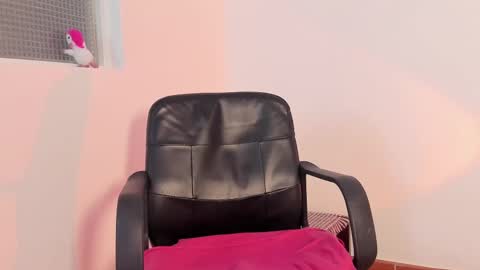 Snapshot of marie_pourtoi chatting on November 12, 2025, 12:44 am 700 pm Washington time online show from November 12, 2025, 12:44 am