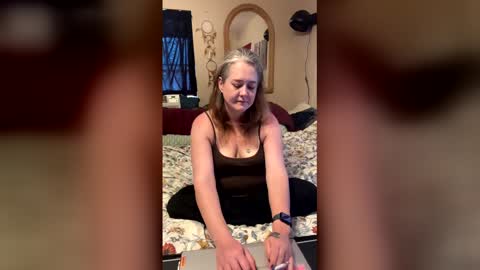 Snapshot of mariec742 chatting on May 31, 2026, 8:43 pm Marie online show from May 31, 2026, 8:43 pm