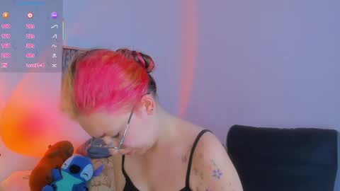 Snapshot of marieetaylor chatting on May 23, 2026, 6:56 pm Mariee online show from May 23, 2026, 6:56 pm
