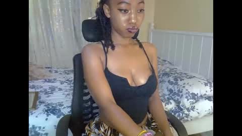 Snapshot of mariejuana_bliss chatting on October 7, 2025, 9:28 am mariejuana online show from October 7, 2025, 9:28 am