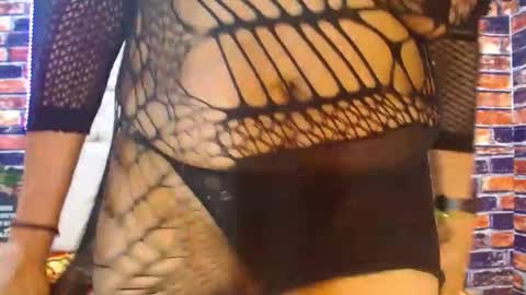 marielahornypri online show from May 2, 2026, 1:54 am