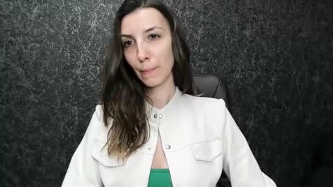 Snapshot of marielleanker chatting on September 22, 2025, 9:11 am marielleanker online show from September 22, 2025, 9:11 am