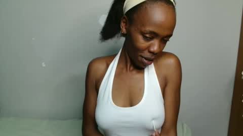Snapshot of marigold_gift chatting on April 11, 2026, 12:20 pm gold online show from April 11, 2026, 12:20 pm