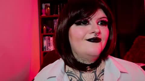 mariiana_velezz online show from April 23, 2026, 11:51 pm